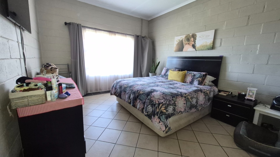 Commercial Property for Sale in Mossel Bay Rural Western Cape